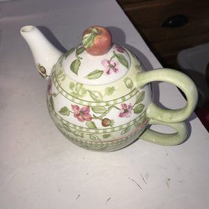 Vintage Zrike Company Individual Teacup with lid and cup